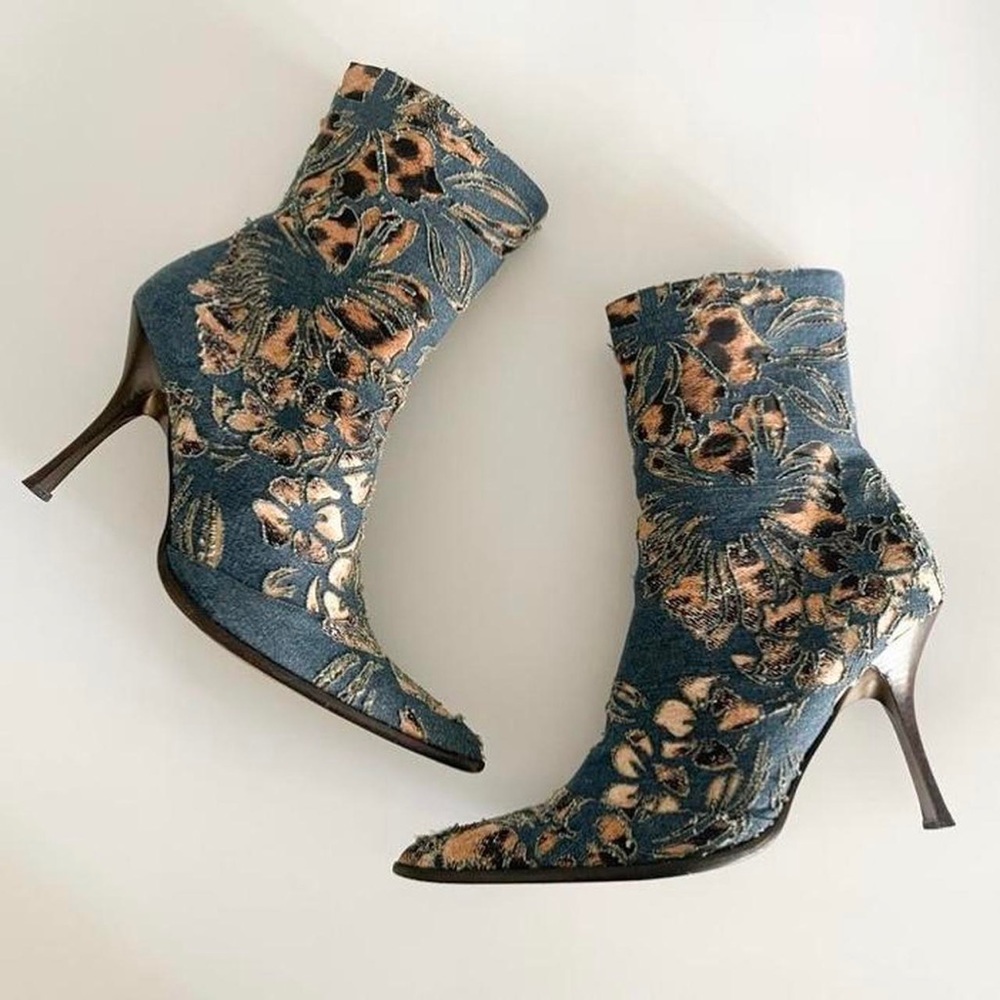 Roberto Cavalli vintage denim floral high heel boots in amazing condition!